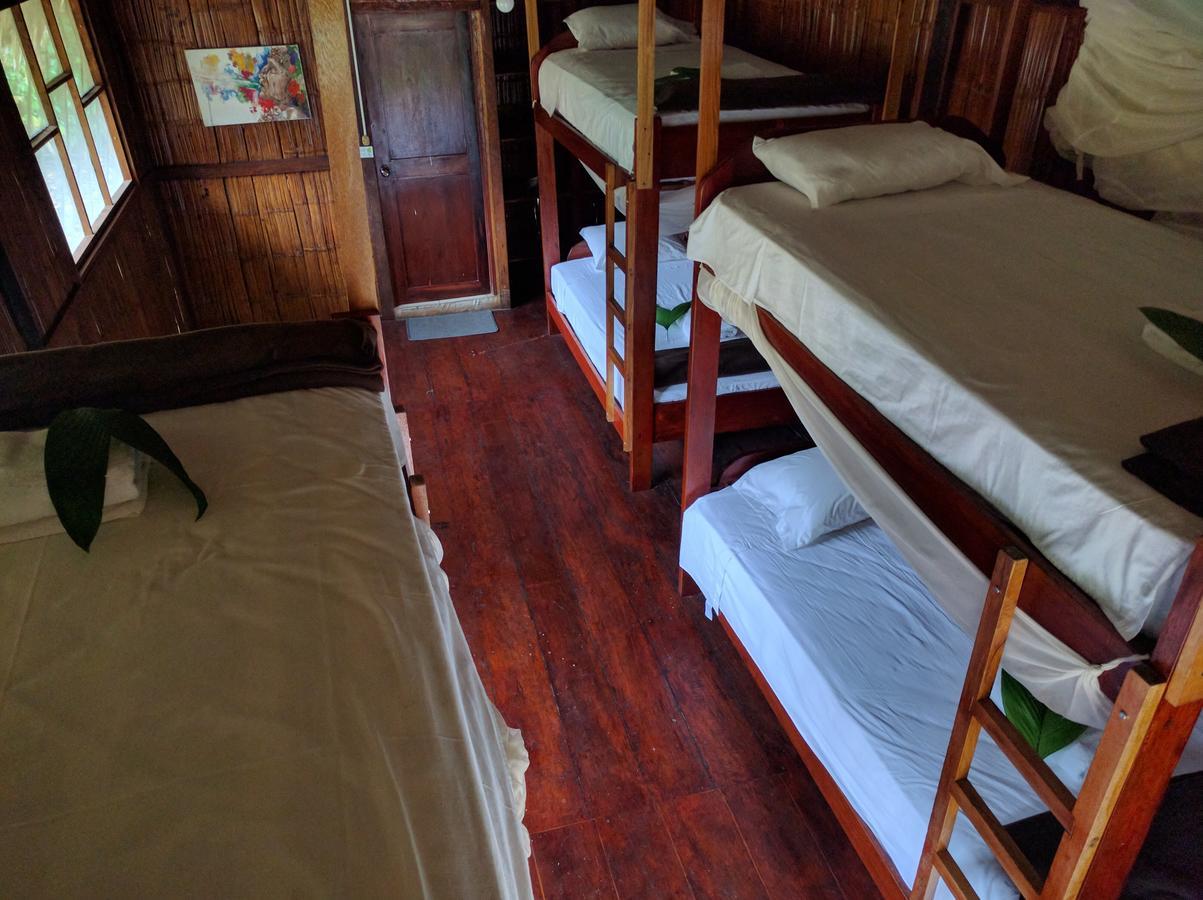 Green Forest Ecolodge Puerto Montufar Exterior foto